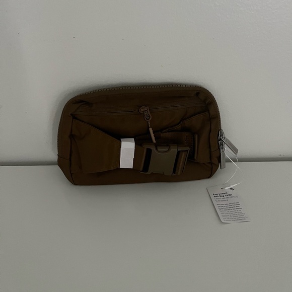 Lululemon everywhere belt bag large 2L - Picture 2 of 4